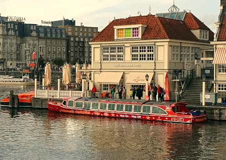 Hop on Hop off Boat Amsterdam